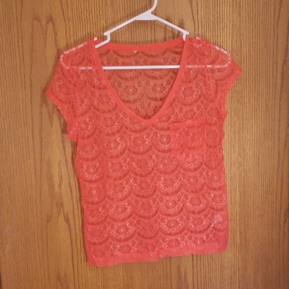 Orangey pink, v-neck tshirt